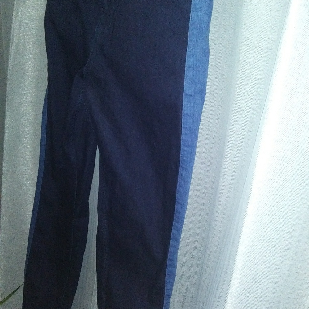 Jeans - Picture 6 of 8
